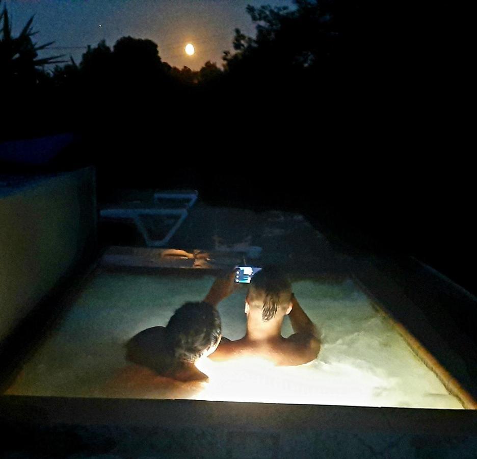 Ca L'Eli Different Experience Hutt 12157 Guest House Mont-roig del Camp Exterior photo